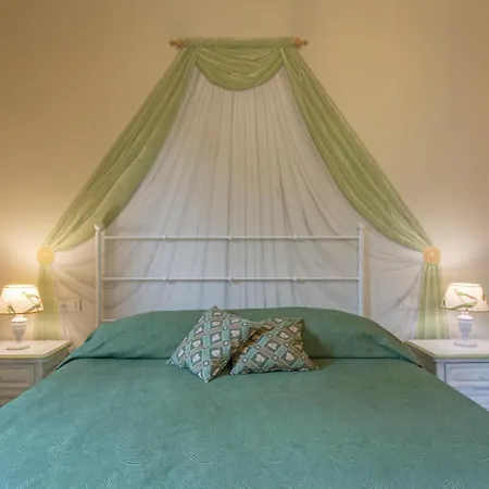 Ponte Vecchio 3 Bedroom Apartamento