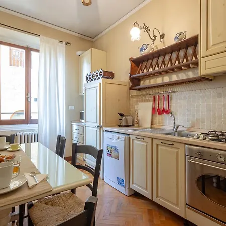 Appartamento Ponte Vecchio 3 Bedroom Firenze