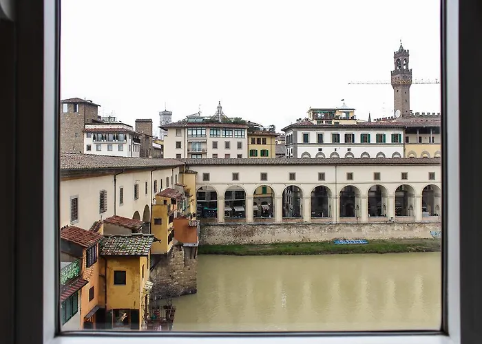 Ponte Vecchio 3 Bedroom Apartamento