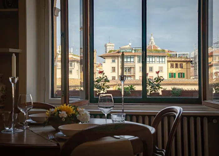 Ponte Vecchio Luxury Ii Apartment