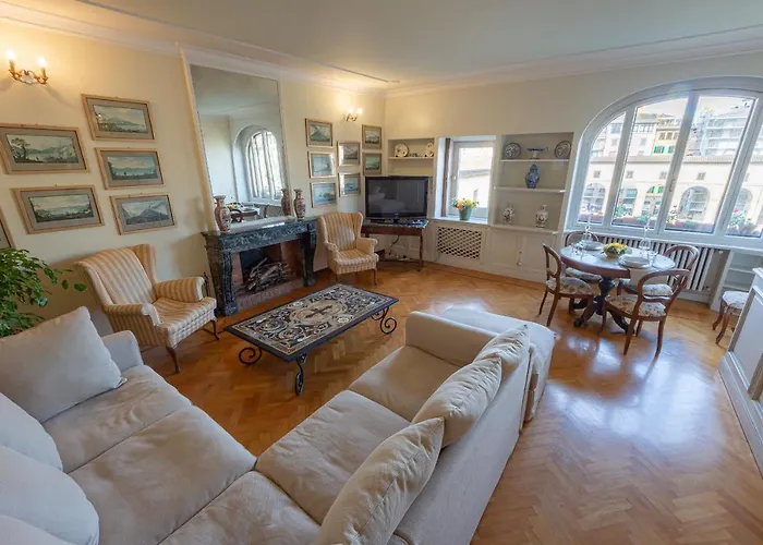Ponte Vecchio Luxury Ii Apartment